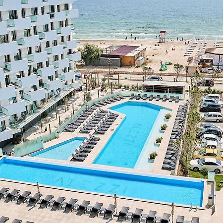 Seaview Luxury Studio In Infinity Beach Resort Mamaia Exterior photo